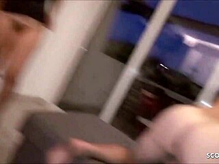 Partner swap sex in Hawaii vacation