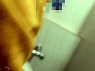 Lanet, Pinay skandalı, unisex tuvalette vahşi sikiş!