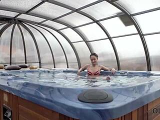 Angie Moon, how much cum did old lover give?