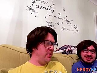 Amateur Gives Blowjob To Nerd For First Time Facial