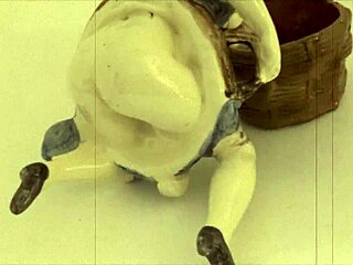 vintage erotic drawings bring retro anime vibes to life 😍