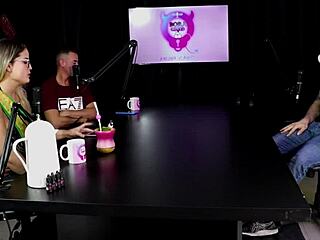 Vakker blond brasiliansk amatør gjør glamourøs romantisk kompilasjon