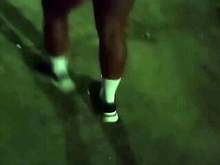 dotado fucks unknown woman without condom on rio street