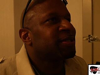 Analized! BBC Threesome with London River and Kate Kennedy!