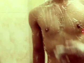 i'm watchin' a gay show, it's so excitin'