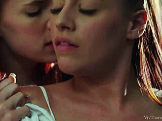 Be My Slave - Eveline Dellai and Leila Smith in Control