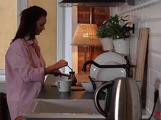 I’m obsessed with Emily Thorne’s ass riding after coffee.