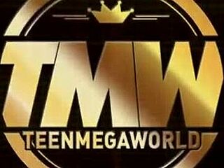 Beauty4k com - Tera Link se joacă cu fidget spinner înainte de sex.