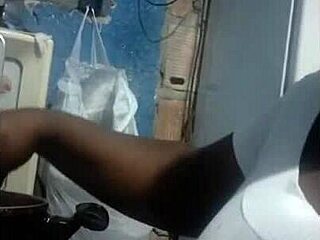 Can you handle this deepthroat from a curvy Latina?