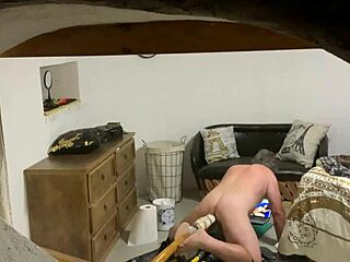 Glurker Betrapt bij Spieden op Heet Gay Neukwerk in het Geheim