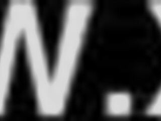 Amatööri Luna imee kullia lävistetyillä nänneillä