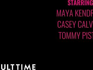 Meninas Kendra e Kristen Compartilham Guloseimas do Piquenique Íntimamente