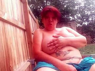 Pussy Ducking, Oops I Meant Sucking, in Homemade Fun Vid!