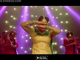 shanta in a solo moment