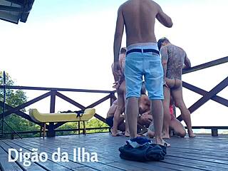 Suruba Ao Na Sacada � Gostosa Demais