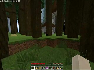 시골 목장에서 대머리 젊은 18+ 소년들이 이그스번 마을에서 인상적인 스태프를 드러내는 사제를 만나 파트 2