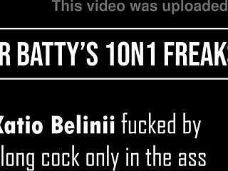 Sky eksotisk brasiliansk sød kat Katia Belinii, 19, tager lang pik i stram røv.