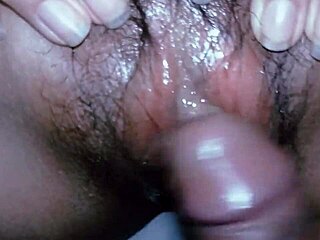 Entonces, follé a mi vecina asiática gorda mientras veía TV