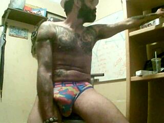 i'm cojiendo the sabroso guy and it's so hottt