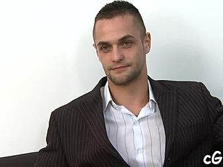 A story of bare gay sex encounter