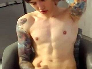 Hot Twinks Jerks Off For Chatroubate Alexterner