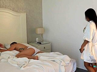 마리아나 마트릭스가 남친 불륜 잡고 하드한 화해 섹스 해