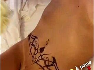 sexy milf flashes nude in public outdoor snaps