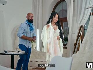 嘿，Vip4k带来热辣新娘试衣间狂野幻想