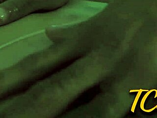 Hadley, la estrella porno cachonda, se enfrenta a la polla más grande con su cuerpo curvilíneo. ¿Está lista para esto?