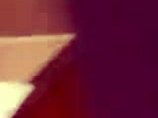 ฉันนอนเตียงเดียวกับแม่เลี้ยงในห้องโรงแรม