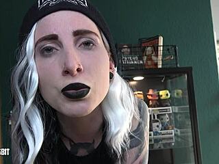 Exhibitionism Challenge Lou Nesbit Lia Louise