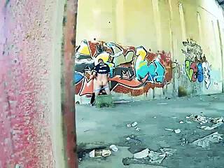 cuando una pared sirve para follar duro 😈