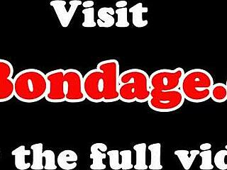 Ginger BDSM Sub Krijgt Anale Haak voor Garage Speelgoed Spel