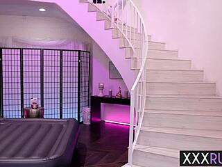 Horny Big Tits Milf Queenie Sateen Relaxes Client with Blowjob