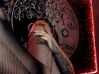 Wow! Can you handle this kinky BBW fetish ASMR rubbing?