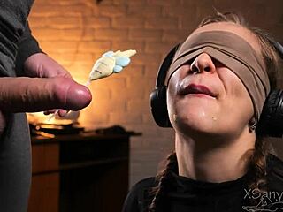 Ugh, sumpah temenku selalu ngejebak aku, mainin kepalaku di game rasa 2025 ini...