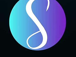 Culos ambiciosos rebotando fuerte con polla negra grande en rapidito