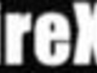 Två undersåtar Lola Fae och Chanel Skye byter King Noires sperma i BDSM