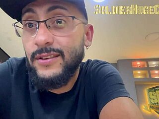 계약하러 왔는데 결국 내 거대한 자지 다시 빨아버렸어... 앗!