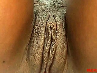 bbw pussy getting a huge creampie?