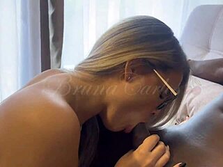 건물 발코니에서 섹스하려다 경비원한테 걸려서 들어가서 큰 자지 흑인한테 확실히 박히고 내 보지 부수며 세게 쳐