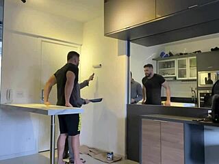 fui pintar a casa do rico e ele acabou me fudendo - video promocional?