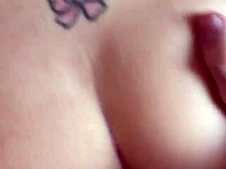 Stepmother Gives Ass Until She Cums