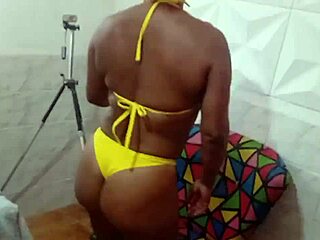 カップル一緒にイキ、彼女が潮吹き、彼が震えまくり、すごい潮吹き