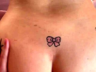 Stepmother Gives Ass Until She Cums