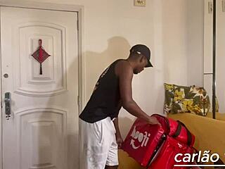 he called the delivery guy and paid with a blowjob in this gay bisexual encounter