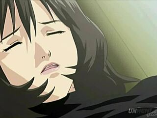 סטודנטית פוטנארי נתפסת מזדיינת בקולג' במדים. הנטאי לא מצונזר מראה כל פרט פרוע.