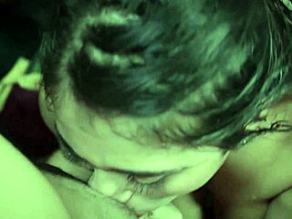 Sola con padrastro, me enseña a follar bien