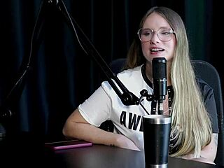 Naty Varga sjaji u vrućoj anime kompilaciji