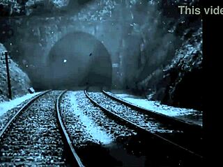 야, 이 빈티지 에로 일러스트 너무 멋져! 😊